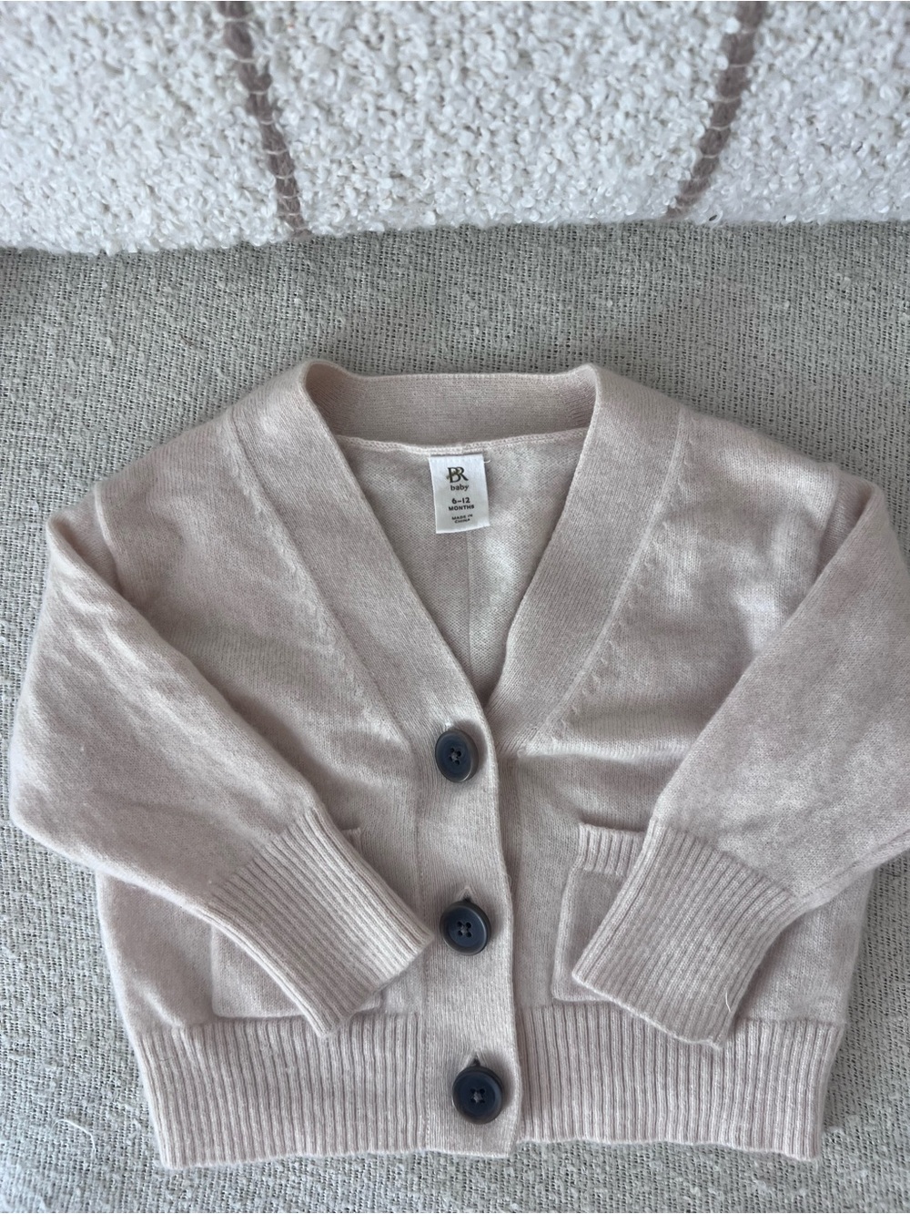 Banana Republic Baby cashmere sweater 6-12mos neutral cream
